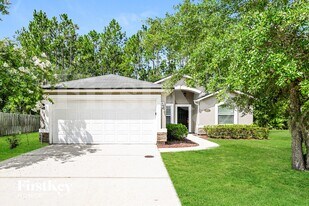 403 W New England Dr in Elkton, FL - Building Photo