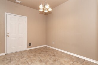 3538 Thames Dr in Fayetteville, AR - Building Photo - Building Photo
