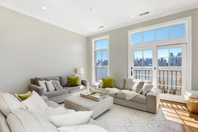 1 REGENCY Pl in Weehawken, NJ - Building Photo - Building Photo