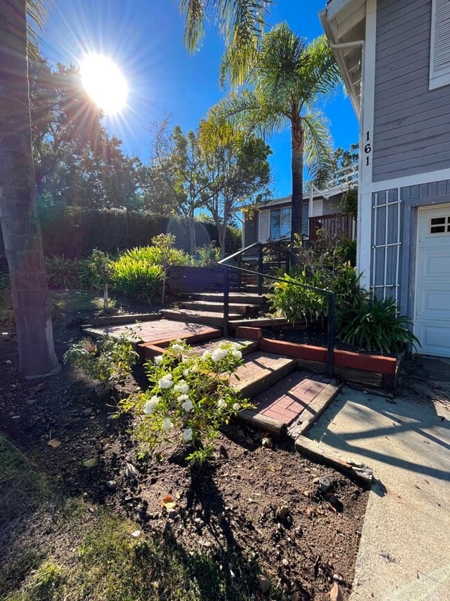 159-161 Heavenly Valley Rd in Thousand Oaks, CA - Building Photo - Building Photo