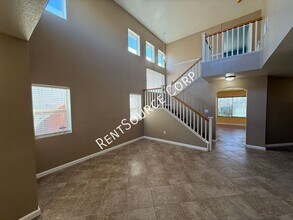 1602 W Ave H-4 in Lancaster, CA - Building Photo - Building Photo