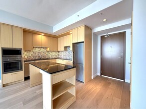 13495-13495 Central Ave in Surrey, BC - Building Photo - Building Photo