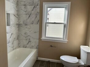 3582 Northcliffe Rd in University Heights, OH - Foto de edificio - Building Photo