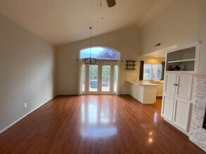 18197 Stonegate Ct in Salinas, CA - Building Photo - Building Photo