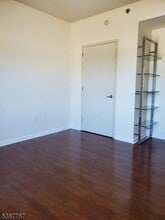1 Carriage City Plz in Rahway, NJ - Building Photo - Building Photo