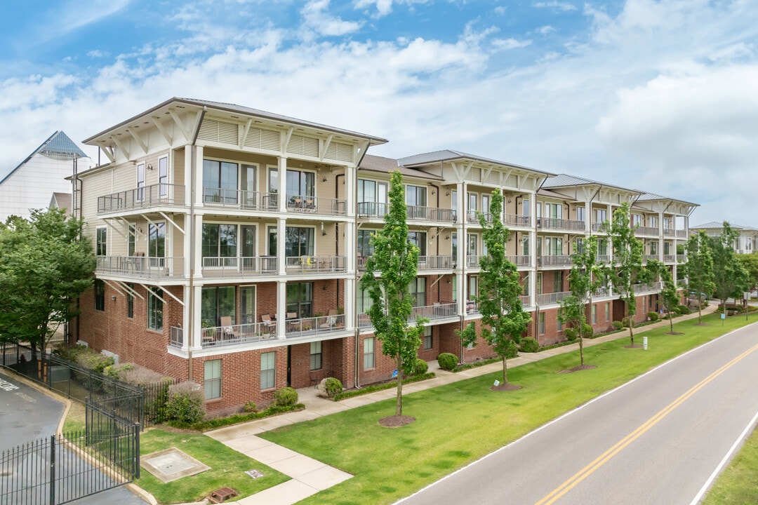 Rivertown on the Island in Memphis, TN - Building Photo