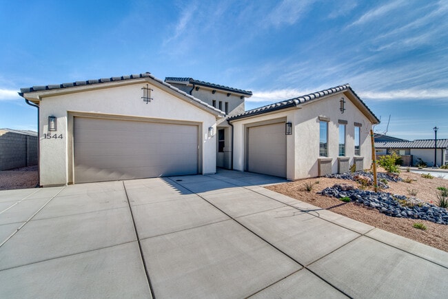 property at 1544 N Daylight St