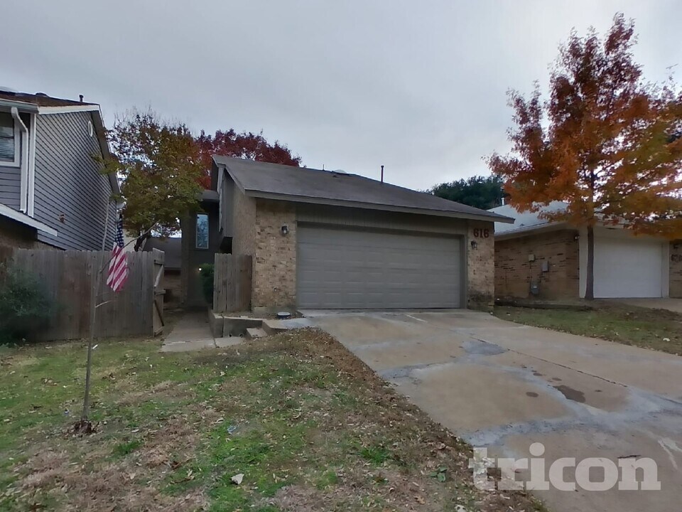 616 Via Miramonte in Mesquite, TX - Building Photo