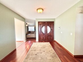 10042 Brazos Ct in Ventura, CA - Building Photo - Building Photo
