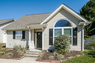 2007 Duke Adam St in Kannapolis, NC - Foto de edificio - Building Photo