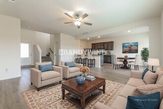 9613 Klondike Dr in Fort Worth, TX - Foto de edificio - Building Photo