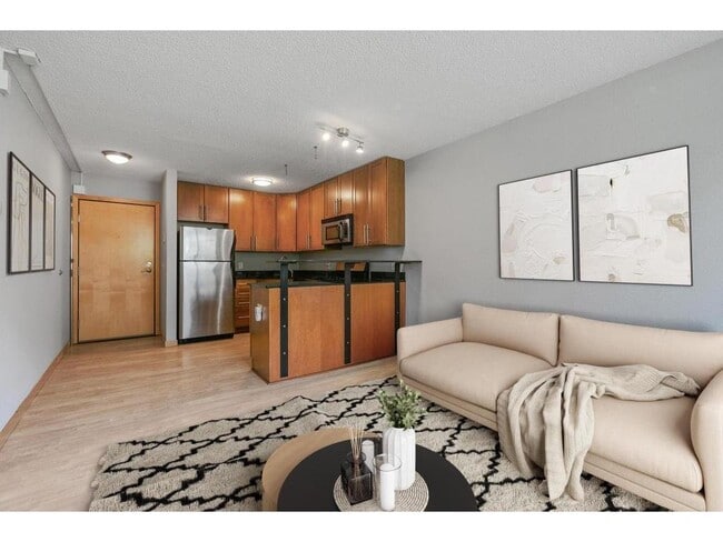 2530 1st Ave S in Minneapolis, MN - Building Photo - Building Photo