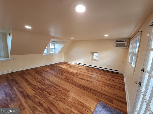 228 Crawford Ave in Conshohocken, PA - Building Photo - Building Photo