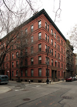 85-89 Bedford St in New York, NY - Building Photo - Building Photo