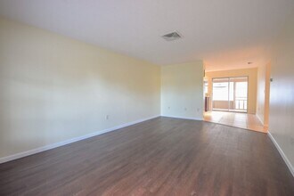 3072 Jennings Dr in Sarasota, FL - Building Photo - Building Photo