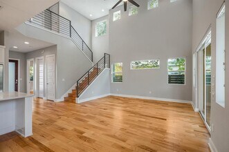 3209 Govalle Ave in Austin, TX - Building Photo - Building Photo