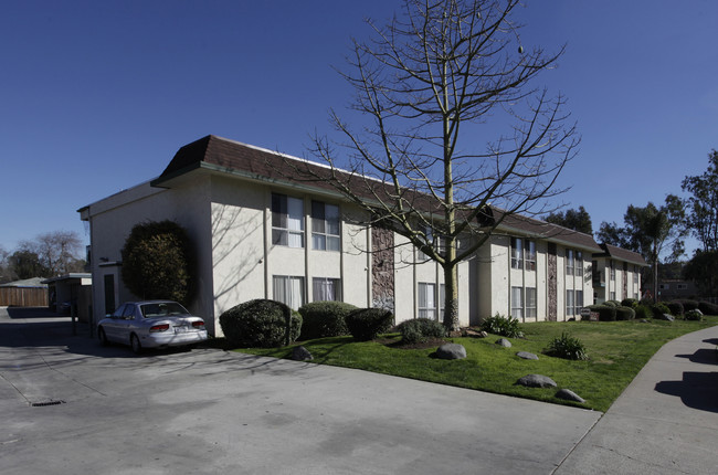 Arroyo Escondido Apartments in Escondido, CA - Building Photo - Building Photo