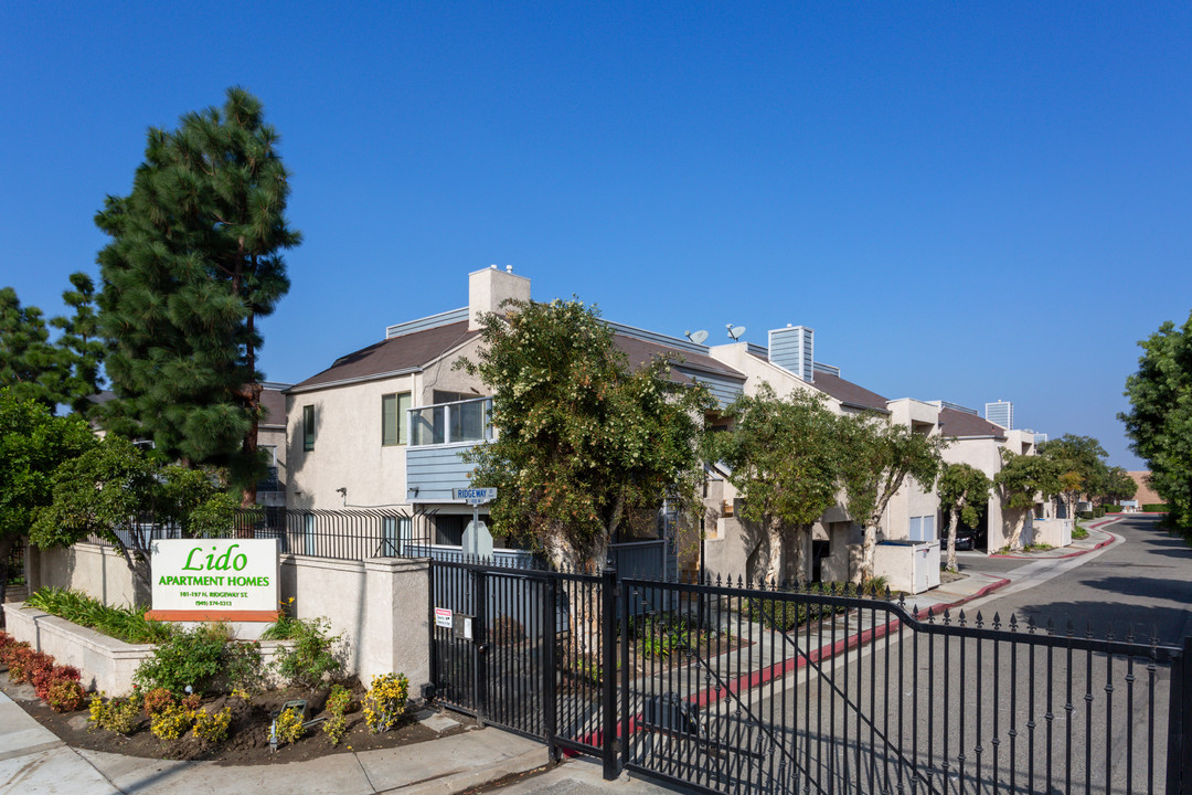 Lido Apartments - 101-197 N Ridgeway in Anaheim, CA - Building Photo