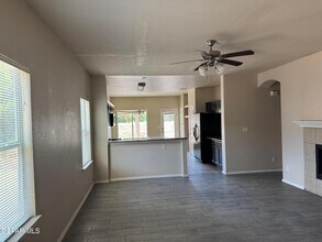 613 Valley Plum Ave in El Paso, TX - Building Photo - Building Photo