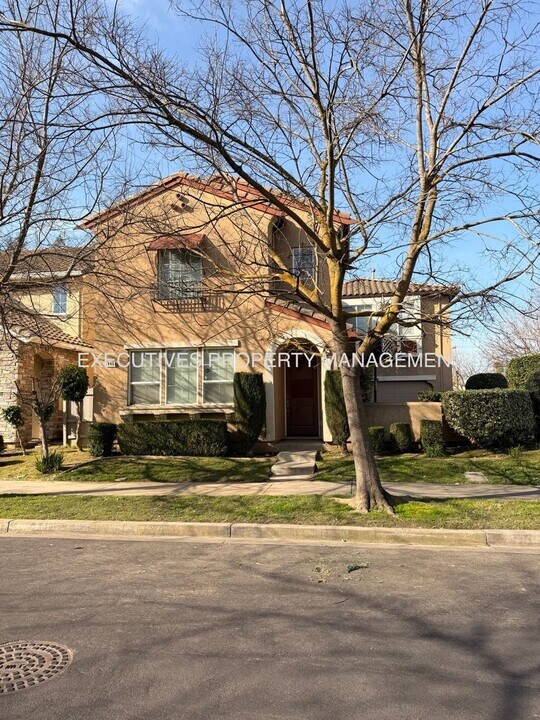 3895 Bethpage St in Turlock, CA - Building Photo