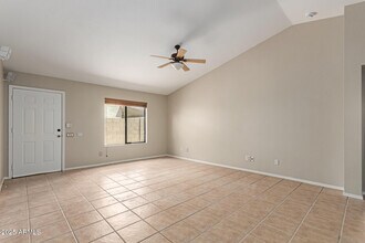3435 E Wahalla Ln in Phoenix, AZ - Building Photo - Building Photo