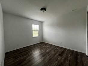 13318 Longacre Dr in Windermere, FL - Foto de edificio - Building Photo