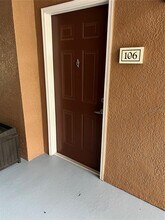 8387 38th St Cir E in Sarasota, FL - Building Photo - Building Photo