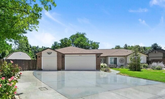 property at 1220 N Notel Creek Pl