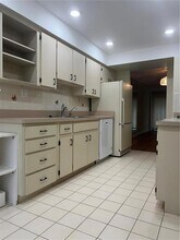 2900 Cove Cay Dr in Clearwater, FL - Building Photo - Building Photo