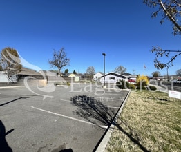 Two Bedroom, One and a Half Bathroom Unit, Unit Unit 304 in Walla Walla, WA - Building Photo - Building Photo