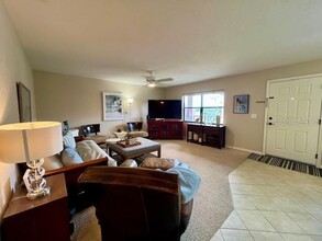 6150 Gulfport Blvd S in Gulfport, FL - Building Photo - Building Photo