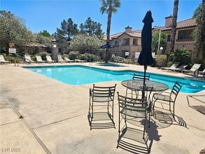 8501 W University Ave in Las Vegas, NV - Building Photo - Building Photo