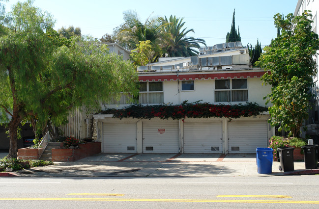 2027 S Beverly Glen Blvd in Los Angeles, CA - Building Photo - Building Photo