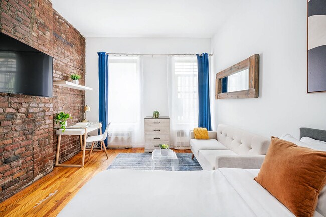 240 E 26th St in New York, NY - Building Photo - Building Photo