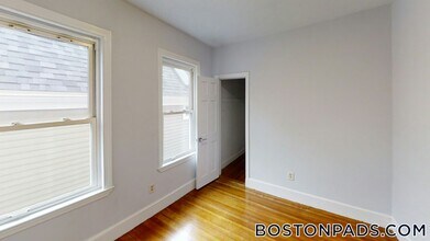 11 Partridge Ave in Somerville, MA - Building Photo - Building Photo