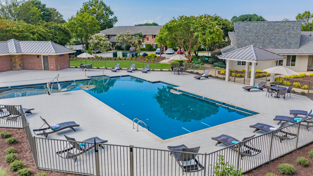 Waterford Apartments in Virginia Beach, VA - Foto de edificio