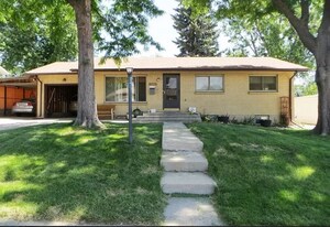 2944 S Winona Ct in Denver, CO - Building Photo