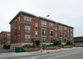 110-120 E Mound St Apartamentos