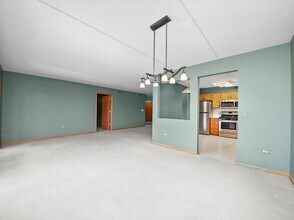 5360 N Lowell Ave in Chicago, IL - Foto de edificio - Building Photo