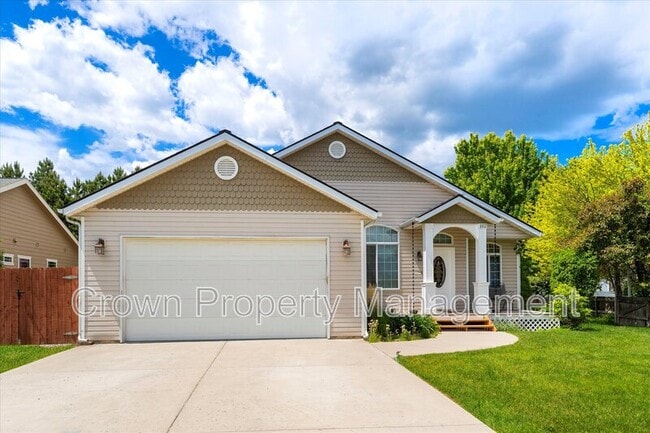 102 Buffalo Square Ct in Kalispell, MT - Building Photo - Building Photo