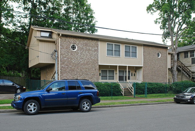 1523 Ashwood Ave in Nashville, TN - Foto de edificio - Building Photo