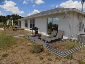 1302 NE 16th Ter in Cape Coral, FL - Building Photo - Building Photo