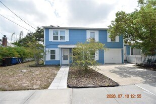 1156 Sunset Point Rd in Clearwater, FL - Building Photo