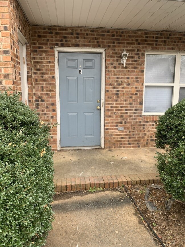 property at 1278 S Hayne St