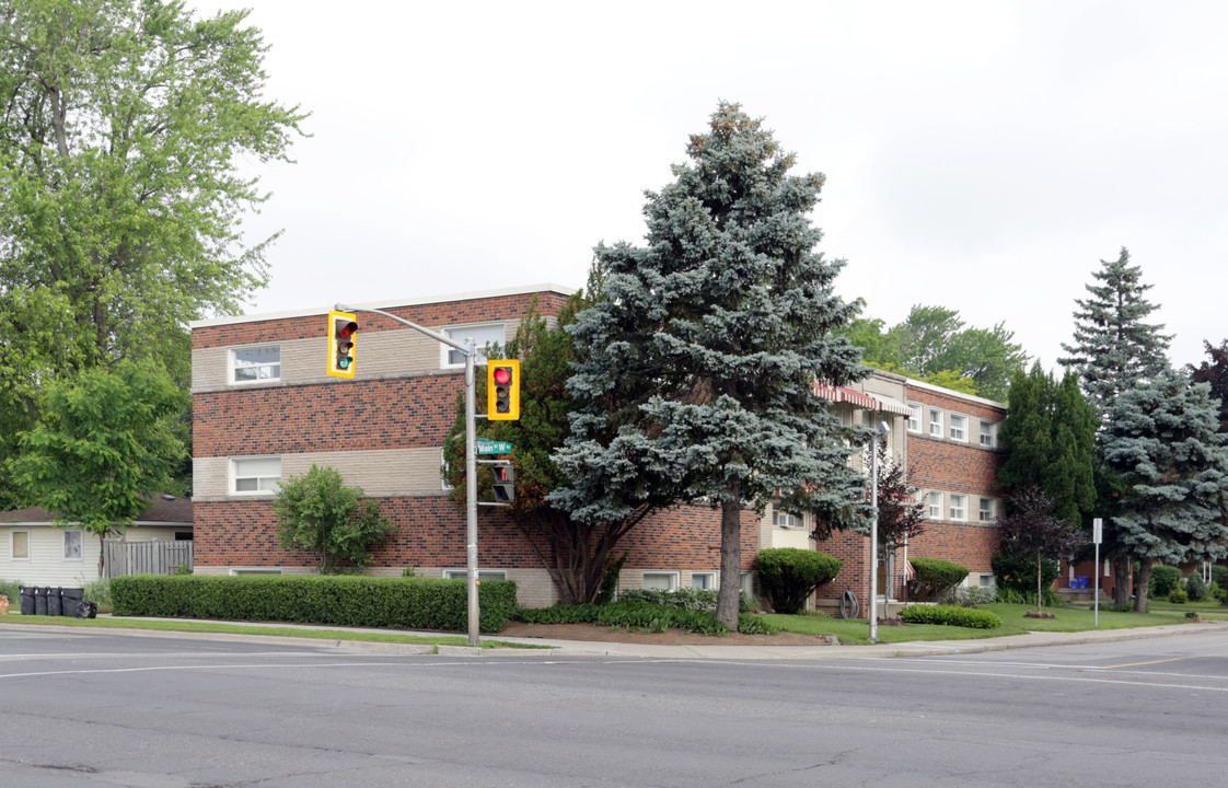 1 Westbourne Rd in Hamilton, ON - Building Photo