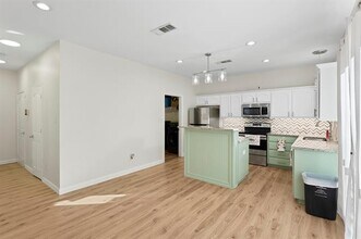 5921 Ash Flat Dr in Fort Worth, TX - Building Photo - Building Photo