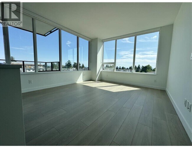6537-6537 Telford Ave in Burnaby, BC - Building Photo - Building Photo