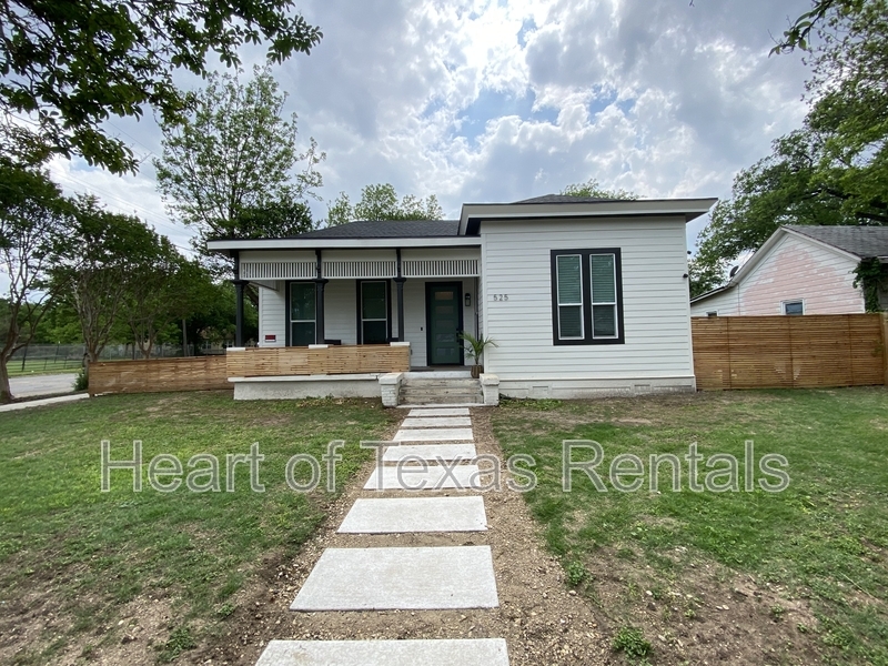 525 S 10th St in Waco, TX - Building Photo