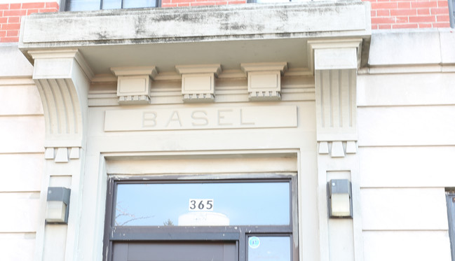 Basel in Bronx, NY - Foto de edificio - Building Photo