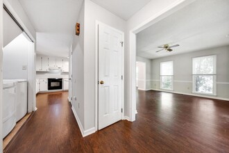1005 Alexander Stewart Rd in Hillsborough, NC - Building Photo - Building Photo